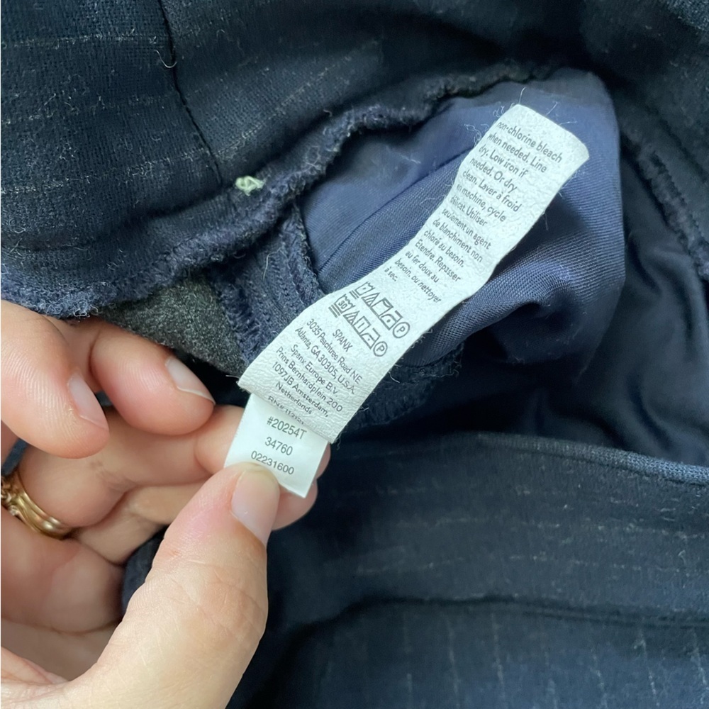 SPANX PerfectFit Ponte Slim Straight Pant in Navy Pinstripe Pull-on pants sz L - Picture 10 of 12